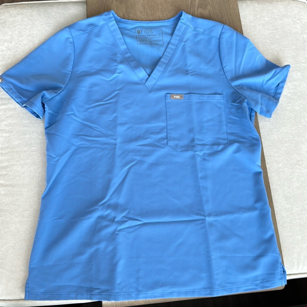 FIGS Scrub Catarina Top